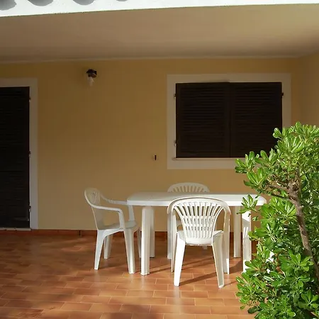 Domu Carmela بيت للعطل